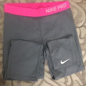 Girls XL Nike Dei-fit Capris